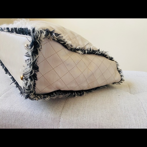 SOLD Chanel Tweed Trim Light Grey Leather Tote - Picture 8 of 16